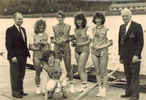 1987 - 4+W, Carla, Sylvia, Christiane en Martine, Stuurvrouw Els Verbeeck, Edgar van den Bogaert en voormalig voorzitter Stan de Clercq